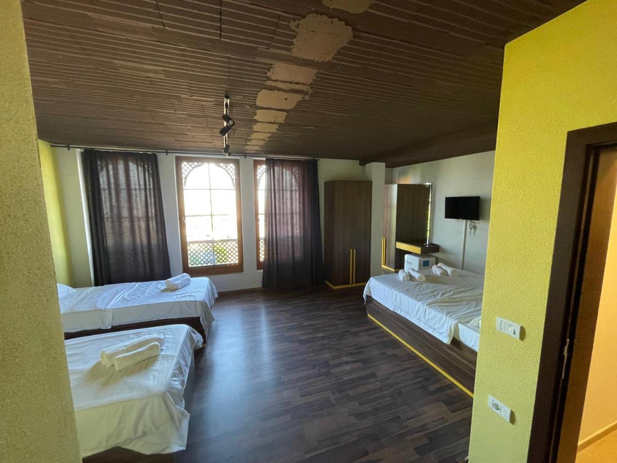 Hotel Hiserra 普里兹伦 外观 照片