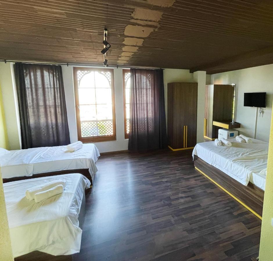 Hotel Hiserra 普里兹伦 外观 照片